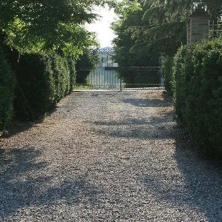 Lombardi Dell'aglio Bed & Breakfast Montiglio